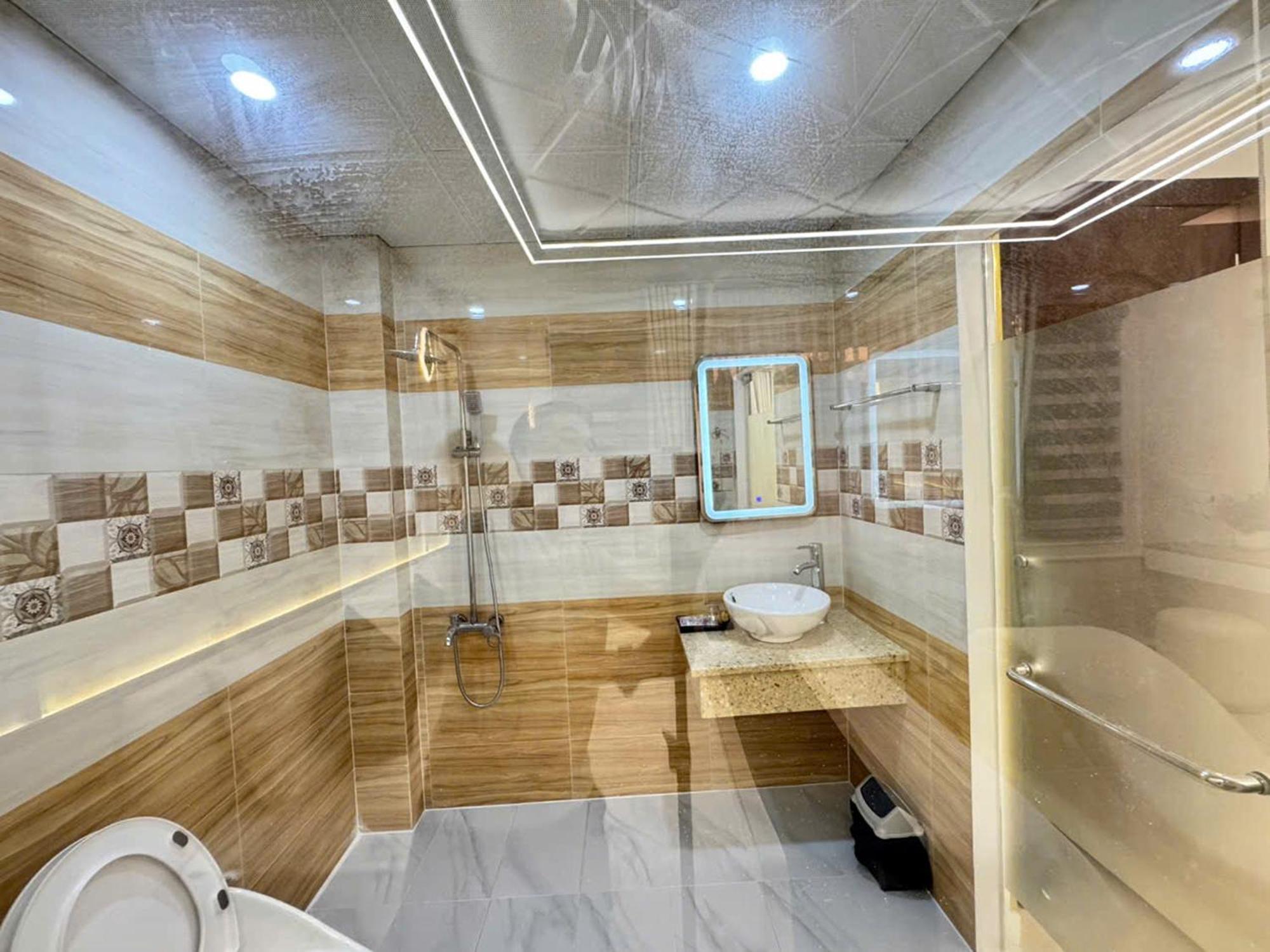 Minh Ngoc Hotel Хошимин Экстерьер фото
